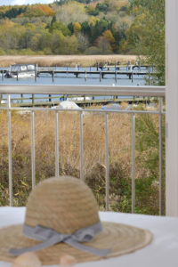 Blick auf den Jasmunder Bodden von den Appartements im Haus am Hafen von Ralswiek auf der Insel Rügen